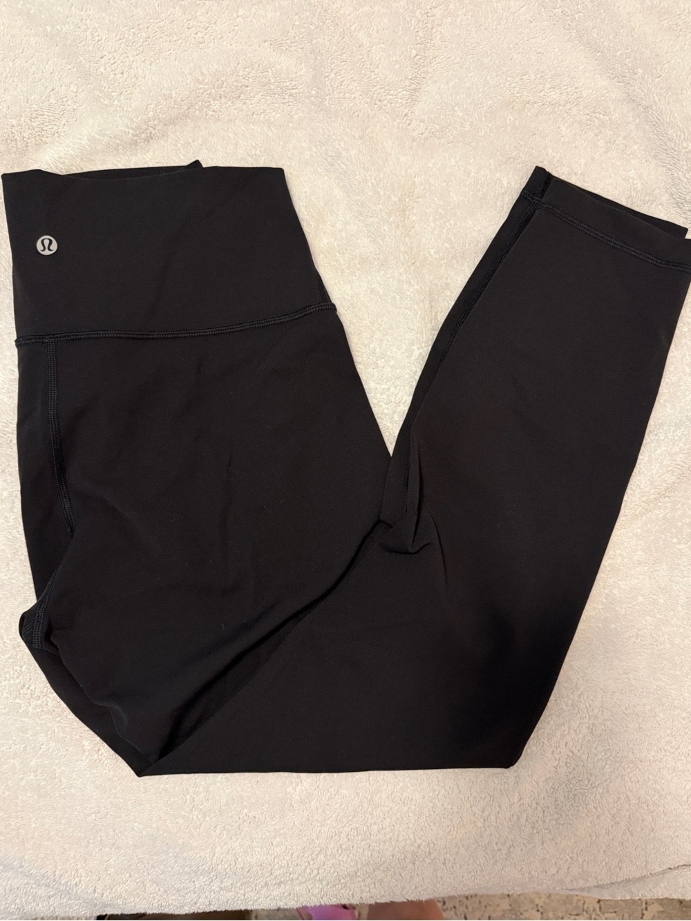 lululemon athletica Black mid-rise 7/8 Leggings - size 8